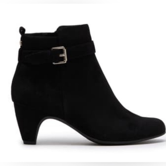Sam Edelman Shoes - Sam Edelman Women’s Mandi Black Suede Ankle Boots Booties Side Zip Gold Hardware